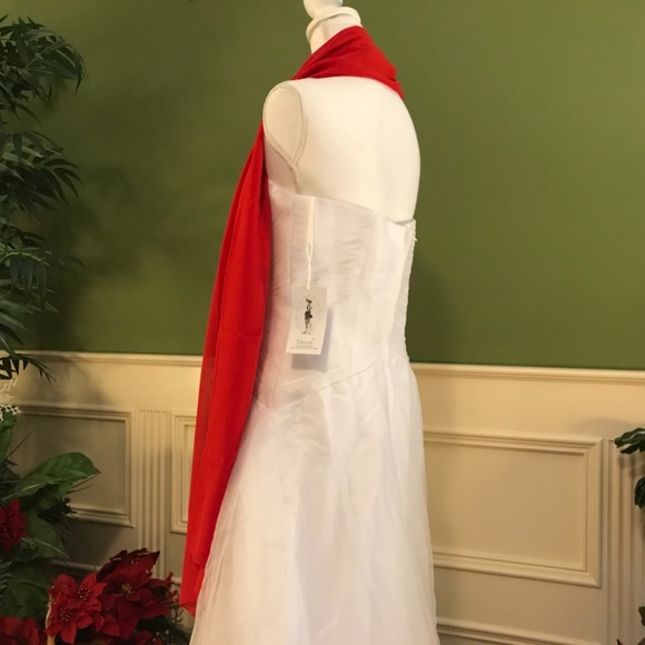 Formal evening gown including chiffon scarf - Picture 2 of 7